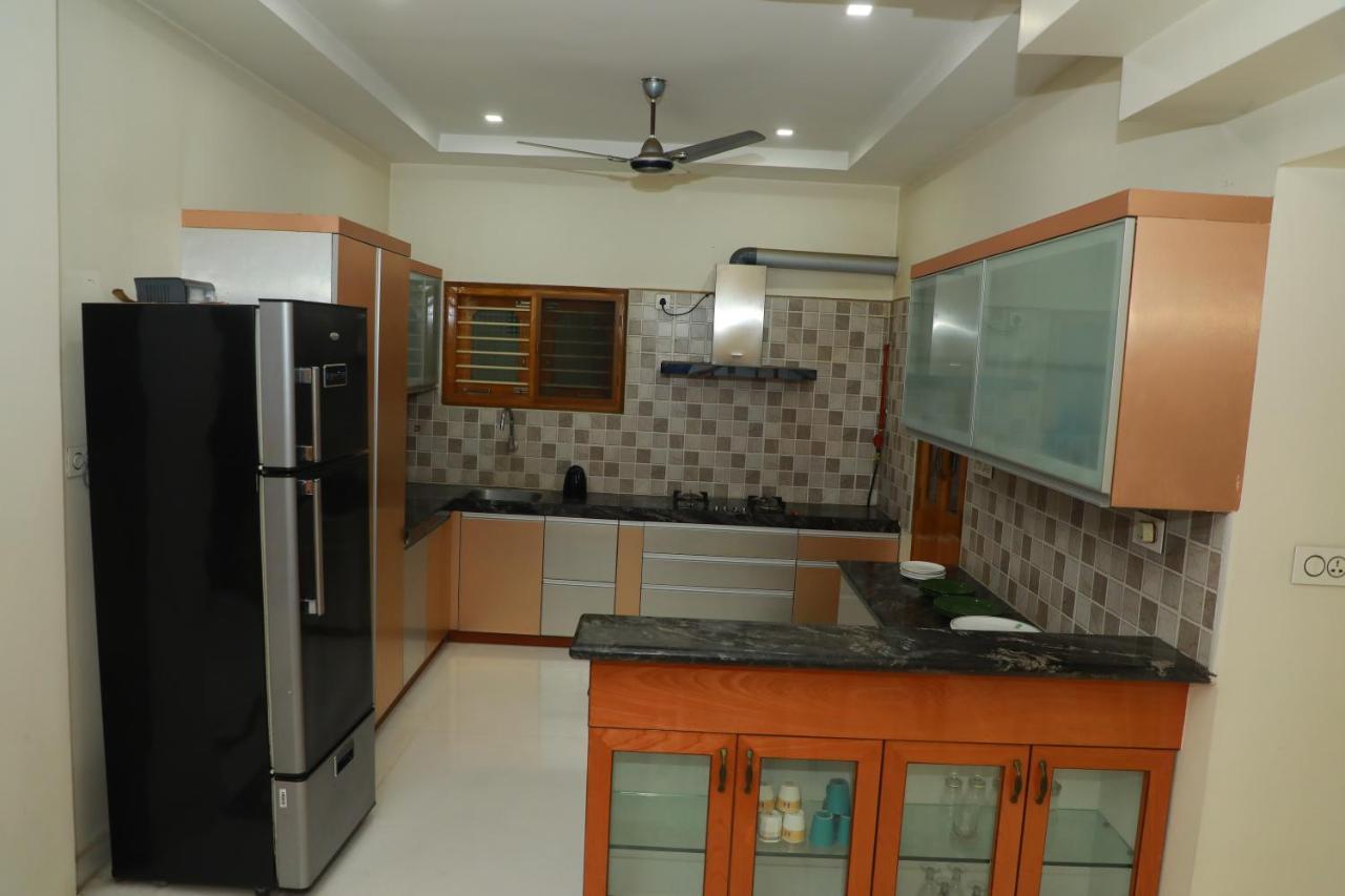 Hill View Paradise - 2Bhk'S & Rooms - A Golden Group Of Premium Home Stays - טירופאטי מראה חיצוני תמונה