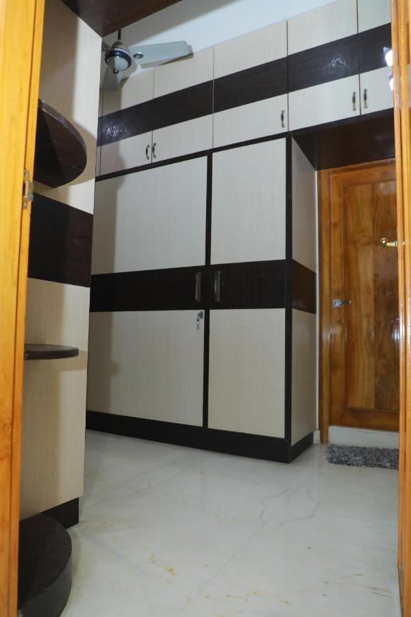 Hill View Paradise - 2Bhk'S & Rooms - A Golden Group Of Premium Home Stays - טירופאטי מראה חיצוני תמונה
