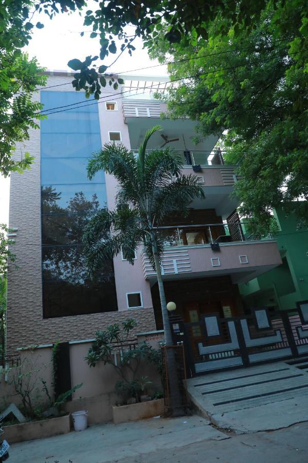 Hill View Paradise - 2Bhk'S & Rooms - A Golden Group Of Premium Home Stays - טירופאטי מראה חיצוני תמונה