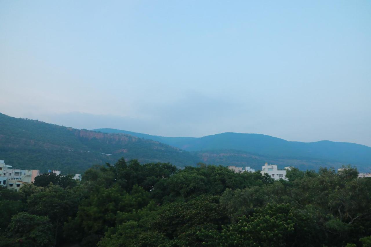 Hill View Paradise - 2Bhk'S & Rooms - A Golden Group Of Premium Home Stays - טירופאטי מראה חיצוני תמונה
