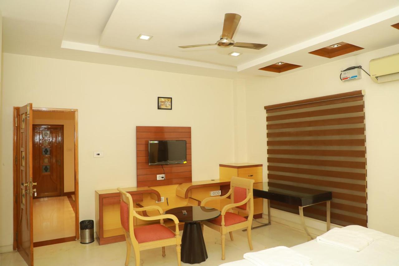 Hill View Paradise - 2Bhk'S & Rooms - A Golden Group Of Premium Home Stays - טירופאטי מראה חיצוני תמונה